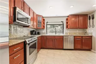 11841 Laughton Way, Porter Ranch, CA 91326 - Photo 38