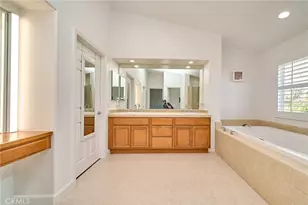 25750 Wallace Pl, Stevenson Ranch, CA 91381 - Photo 32