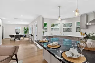17064 Escalon Dr, Encino, CA 91436 - Photo 18