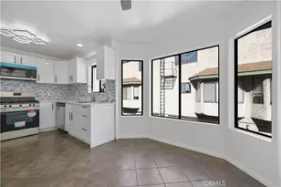 7550 Zombar, Van Nuys, CA 91406 - Photo 14