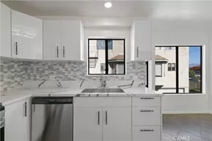 7550 Zombar, Van Nuys, CA 91406 - Photo 12