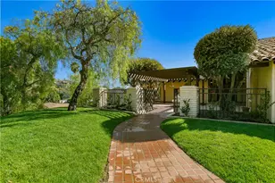 652 Robin Glen, Glendale, CA 91202 - Photo 10