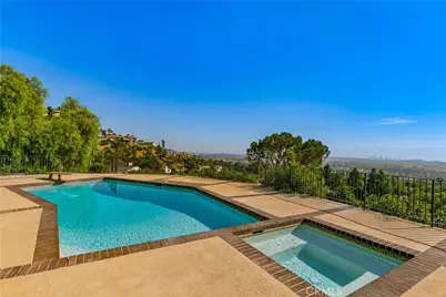 652 Robin Glen, Glendale, CA 91202 - Photo 30