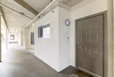 2900 Fairway Avenue #407, La Crescenta, CA 91214 - Photo 1