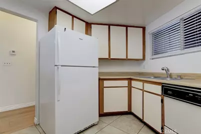 2900 Fairway Avenue #407, La Crescenta, CA 91214 - Photo 16