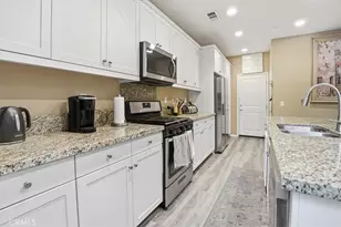 2886 Villa Catalonia Ct, Corona, CA 92881 - Photo 14