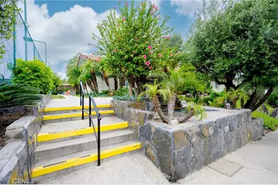 9759 Via Roma, Burbank, CA 91504 - Photo 42