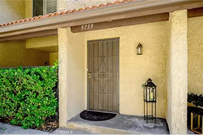 9759 Via Roma, Burbank, CA 91504 - Photo 2