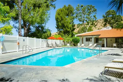 9759 Via Roma, Burbank, CA 91504 - Photo 26
