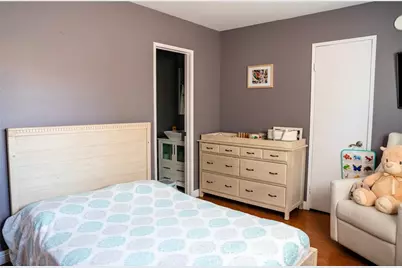9759 Via Roma, Burbank, CA 91504 - Photo 10