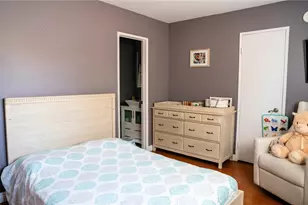 9759 Via Roma, Burbank, CA 91504 - Photo 10