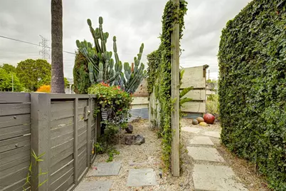 7732 Westland, North Hollywood, CA 91605 - Photo 46