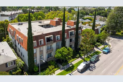 10470 Riverside #102, Toluca Lake, CA 91602 - Photo 32