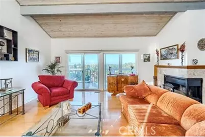 21651 Yucatan Avenue, Woodland Hills, CA 91364 - Photo 8