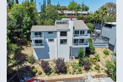 21651 Yucatan Avenue, Woodland Hills, CA 91364 - Photo 38