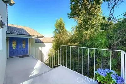 21651 Yucatan Avenue, Woodland Hills, CA 91364 - Photo 36
