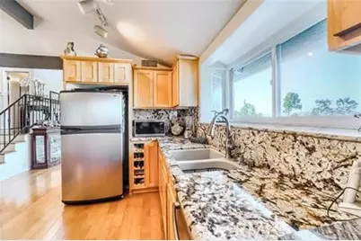 21651 Yucatan Avenue, Woodland Hills, CA 91364 - Photo 12