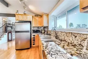 21651 Yucatan Ave, Woodland Hills, CA 91364 - Photo 12