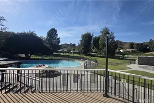 19364 Ave Of The Oaks, Newhall, CA 91321 - Photo 20