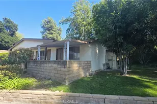 19364 Ave Of The Oaks, Newhall, CA 91321 - Photo 2