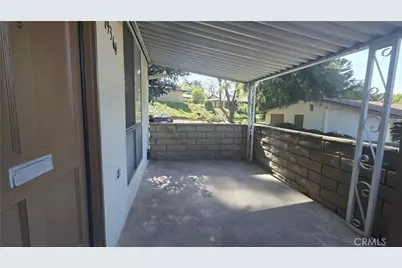 19364 Avenue Of The Oaks, Newhall, CA 91321 - Photo 4
