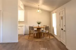 19364 Ave Of The Oaks, Newhall, CA 91321 - Photo 8