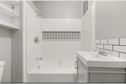 2121 James M Wood Boulevard #221, Los Angeles, CA 90006 - Photo 10