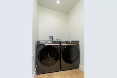 6438 Georgius, Los Angeles, CA 90068 - Photo 34