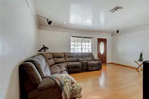 7920 Riverton Ave, Los Angeles, CA 91352 - Photo 12