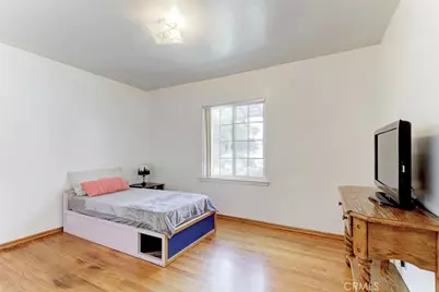 7920 Riverton Avenue, Los Angeles, CA 91352 - Photo 16