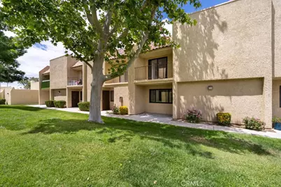 44200 Kingtree #16, Lancaster, CA 93534 - Photo 1