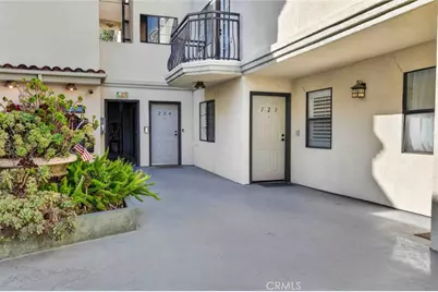 10894 Olinda #123, Los Angeles, CA 91352 - Photo 4