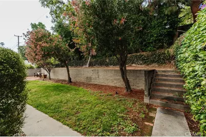 135 Anita Drive, Pasadena, CA 91105 - Photo 24