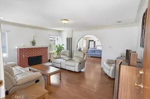1257 1257 1/2 N New Hampshire, Los Angeles, CA 90029 - Photo 4