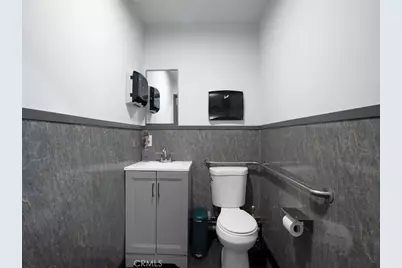 135 W California Boulevard, Pasadena, CA 91105 - Photo 16