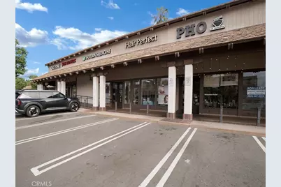 135 W California Boulevard, Pasadena, CA 91105 - Photo 2