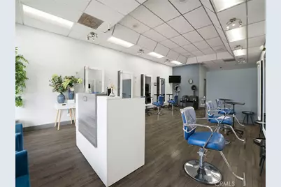 135 W California Boulevard, Pasadena, CA 91105 - Photo 4