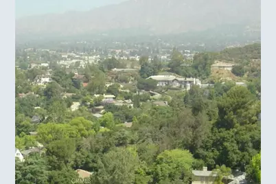 1990 Bayberry Drive, Glendale, CA 91208 - Photo 32