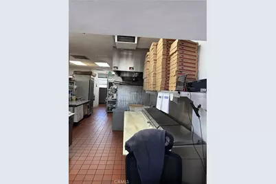 [Address not provided], Van Nuys, CA 91405 - Photo 10