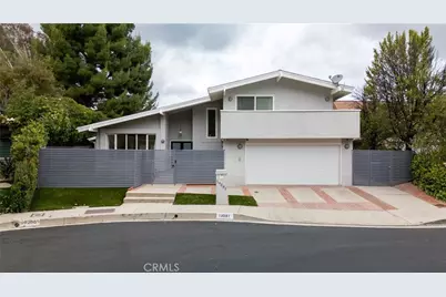 19281 Berclair Lane, Tarzana, CA 91356 - Photo 2