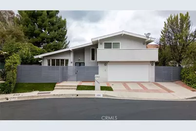 19281 Berclair Lane, Tarzana, CA 91356 - Photo 2