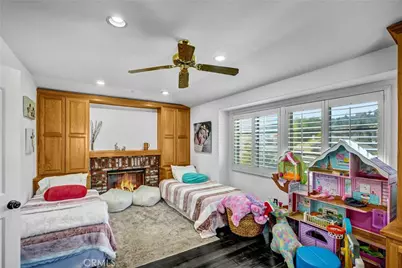 28314 Easton, Saugus, CA 91350 - Photo 16