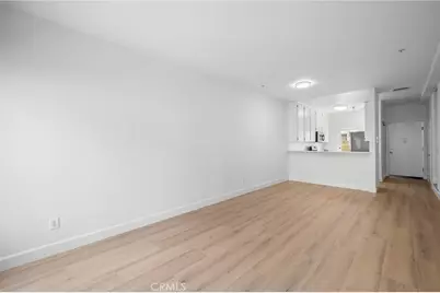 11038 Camarillo Street #13, North Hollywood, CA 91602 - Photo 10