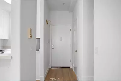 11038 Camarillo Street #13, North Hollywood, CA 91602 - Photo 4