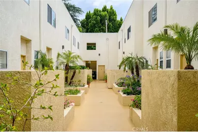11038 Camarillo Street #13, North Hollywood, CA 91602 - Photo 34