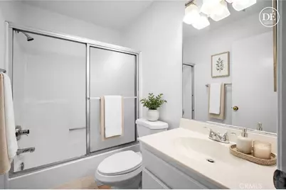11038 Camarillo Street #13, North Hollywood, CA 91602 - Photo 26