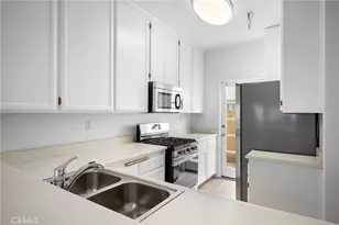 11038 Camarillo St, North Hollywood, CA 91602 - Photo 14