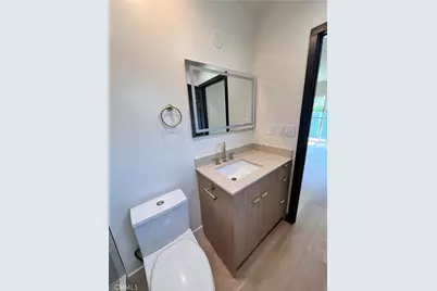 6305 Carpenter, North Hollywood, CA 91606 - Photo 34