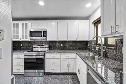 1900 Vine Street #212, Los Angeles, CA 90068 - Photo 2