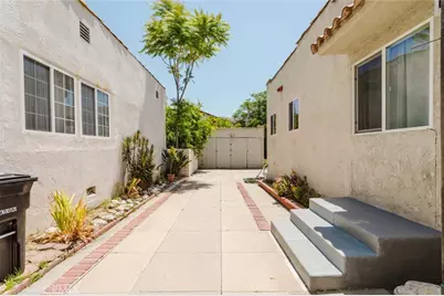 826 E Lomita Avenue, Glendale, CA 91205 - Photo 30